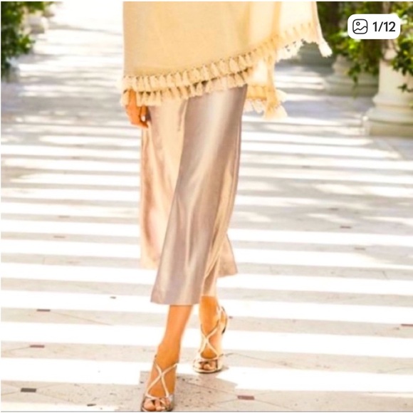 Lilly Pulitzer Pants - Lilly Pulitzer Margo Cropped Pants gold metallic